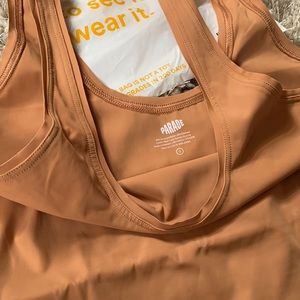 Parade Universal Tank